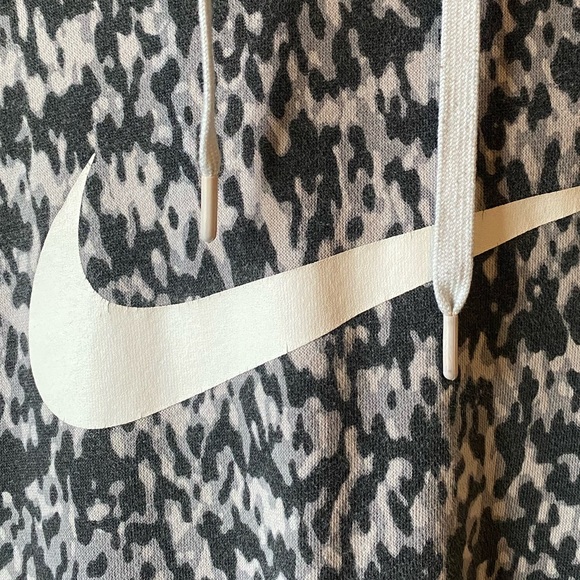 Nike Sweater Hoodie Womens Medium Grey - Picture 3 of 9